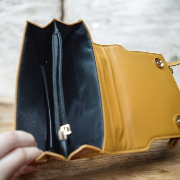 NPBAG Plain Spruce Yellow Crossbody Trendy Insect Purse Casual Fall Boho - Picture 4 of 12